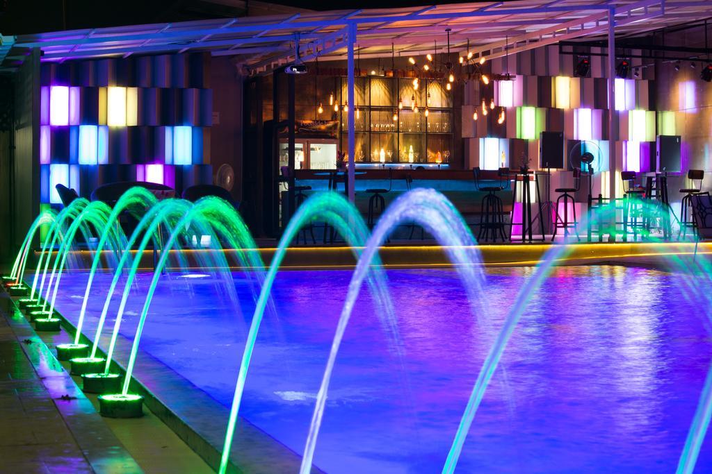 Ruean Phae Royal Park Hotel Phitsanulok Esterno foto